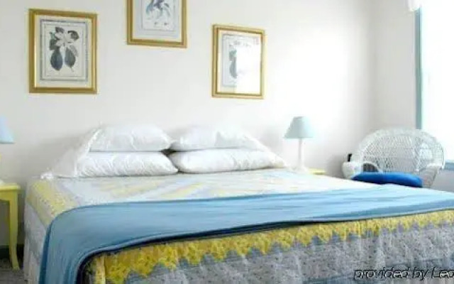 Rehoboth Guest House - Adults only