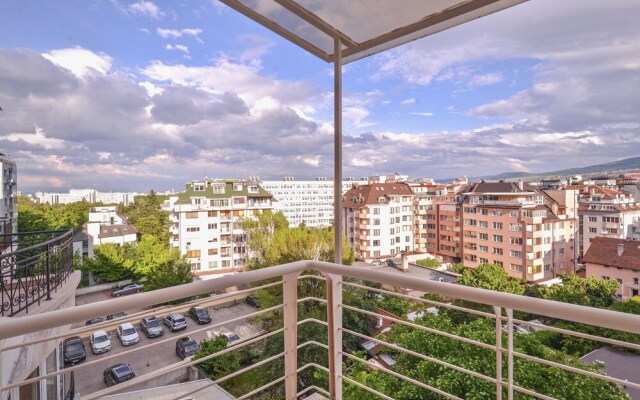 FM Deluxe 2-BDR Apartment - South Park