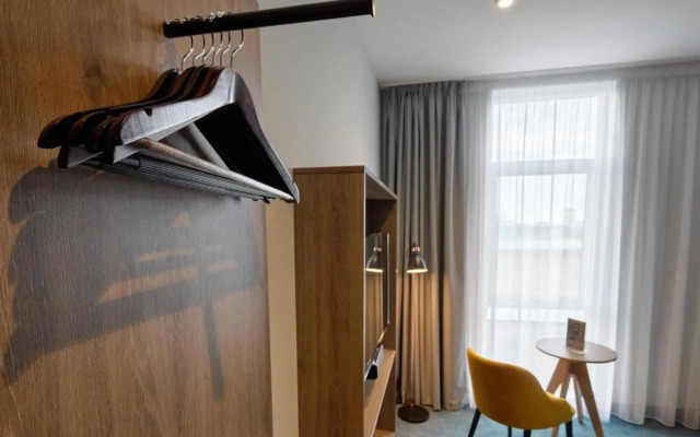 Holiday Inn - the niu, Loom Manchester North by IHG