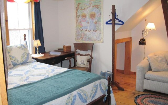 Maple House Bed & Breakfast