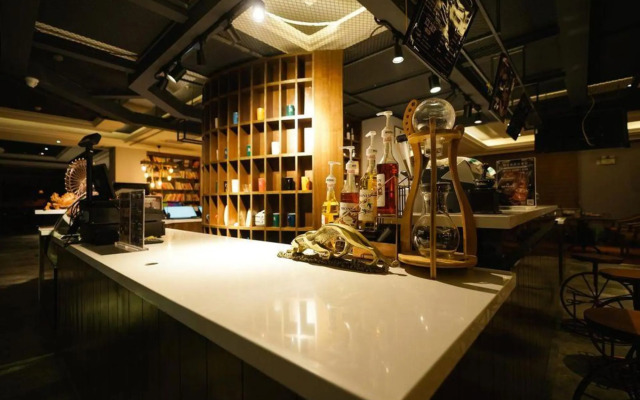 James Joyce Coffetel Qingdao Liuting International Airport