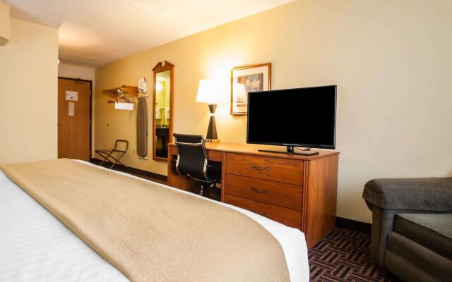 Quality Inn Bolingbrook I-55