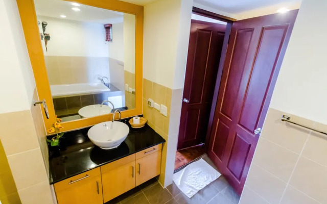 Sea View Hua Hin Condos