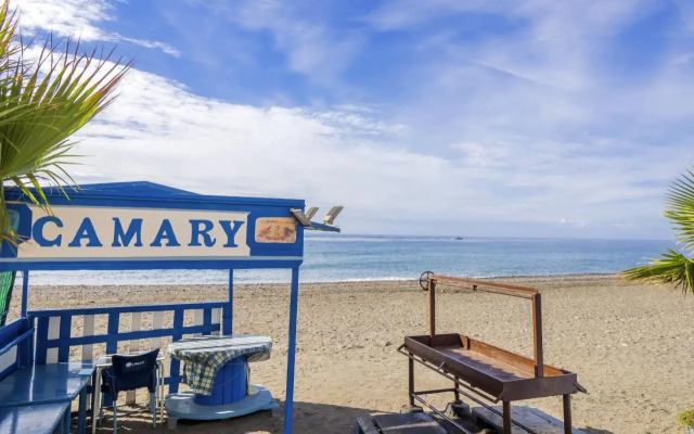 Cubo's Urban Beach Algarrobo