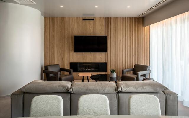 Made By The Sea Villas 17 Bdrm