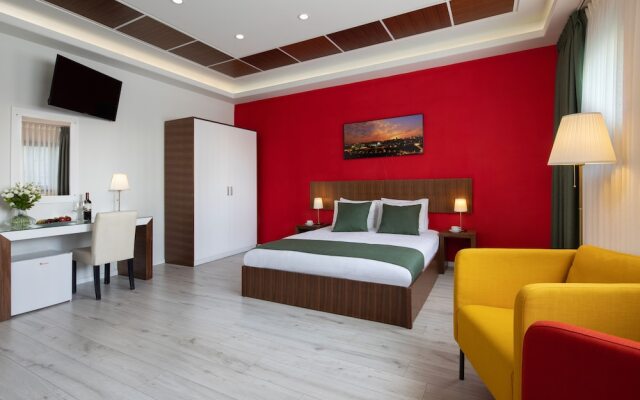Legacy Hotel