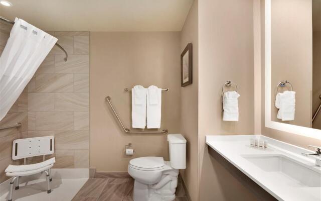 Fairfield Inn & Suites by Marriott Airdrie
