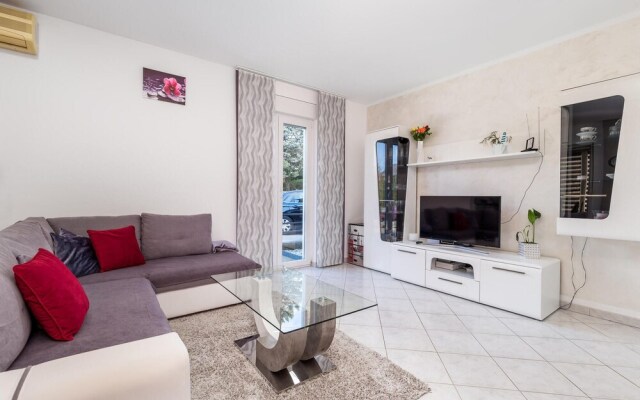 Nice Apartment in Kastav With Wifi and 2 Bedrooms