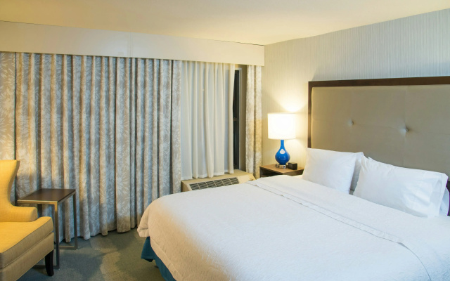 Hampton Inn & Suites Jackson-Coliseum