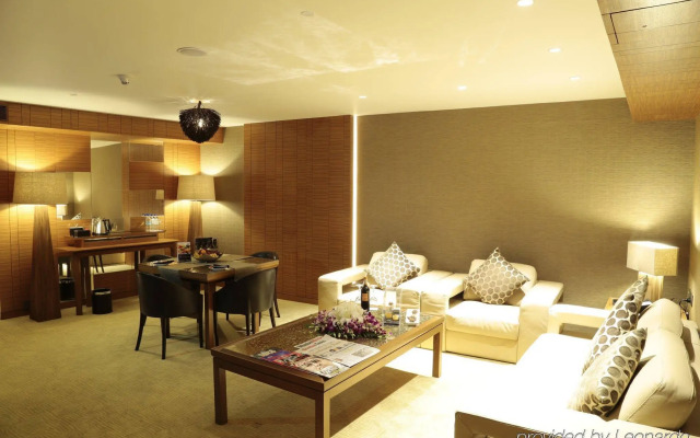 Sahara Star