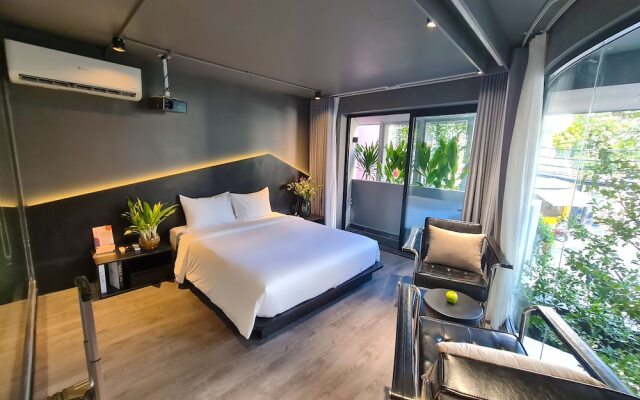 Kin Wander Tan Binh, The Mountain