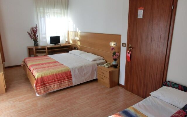 Hotel Ideal