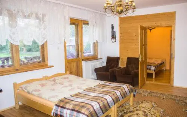 Hacjenda Apartamenty & Pokoje Goscinne