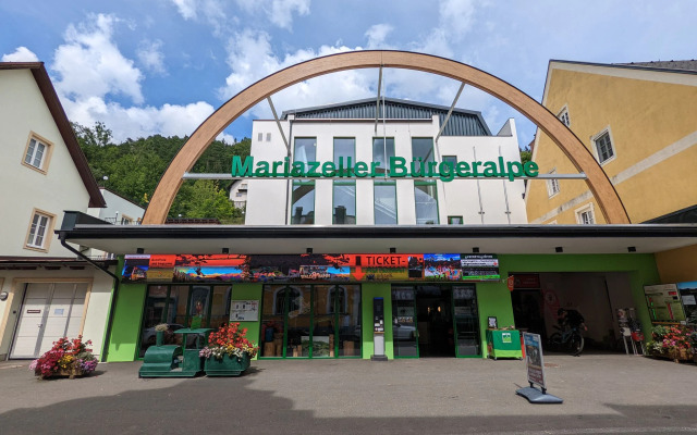 Cozy apartment in Mariazell in a charming area