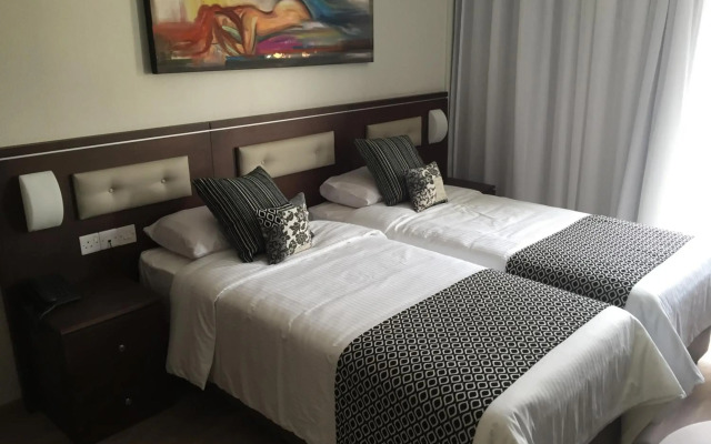 Livadhiotis City Hotel