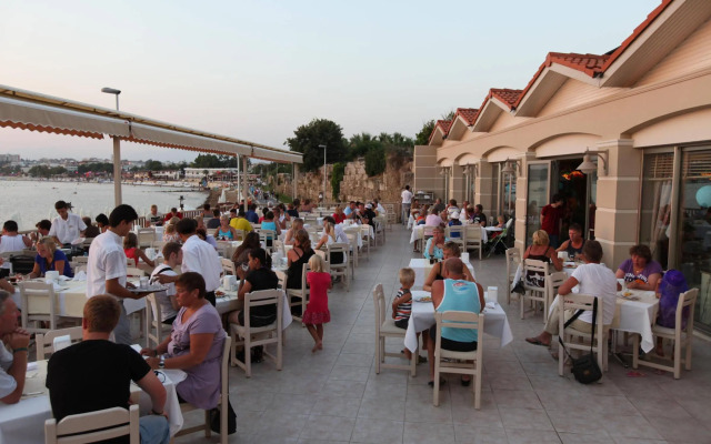 Can Garden Beach Hotel