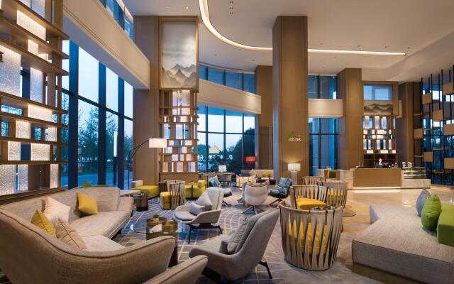 Holiday Inn Zhengzhou Riverside by IHG