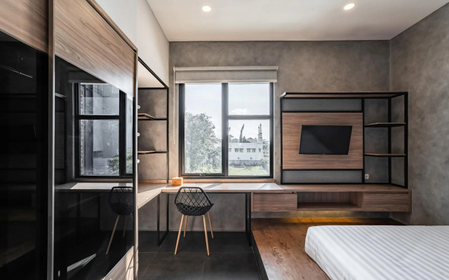 LOA Living Solo Baru