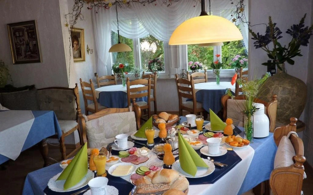 Pension Rheingold Garni