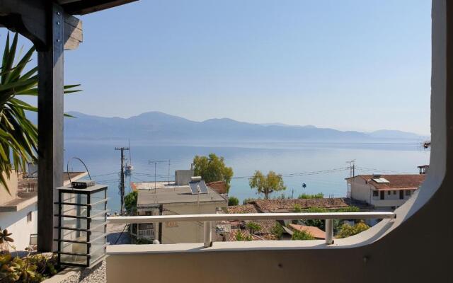 Selianitika Bay Loft 360