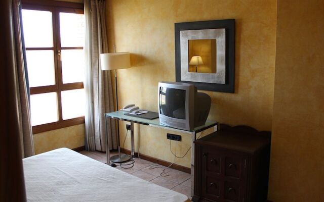 Hospedería Papa Luna