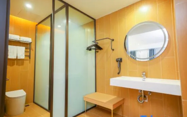LiHe Hotel (Xiyingmen International Building Merchants Garden City)