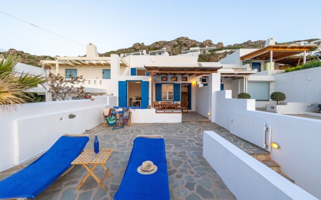 Beach House With Seaview