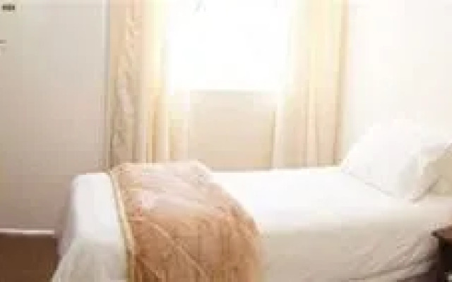 Rhodes Nyanga Hotel