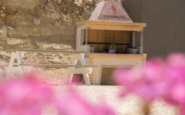 Beachfront Villa Fteri