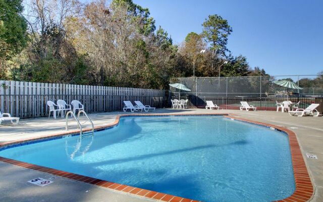 Econo Lodge Biloxi Beach North