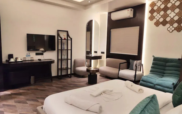 The Long D Hotel and Banquet