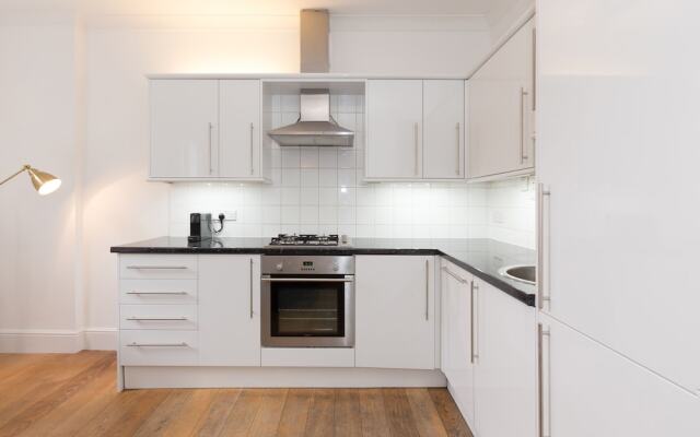 Paddington Apartments by Allô Housing