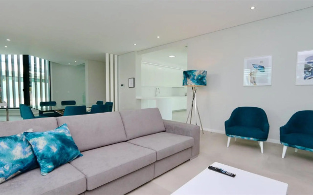 Villa Waterfall - CleverDetails234 luxury villa 10min from the center