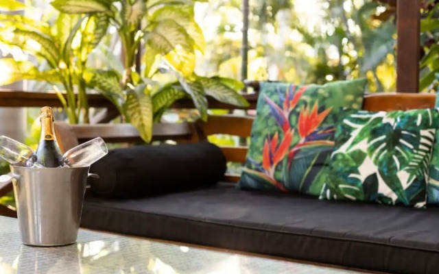 Villa within walking distance of cable