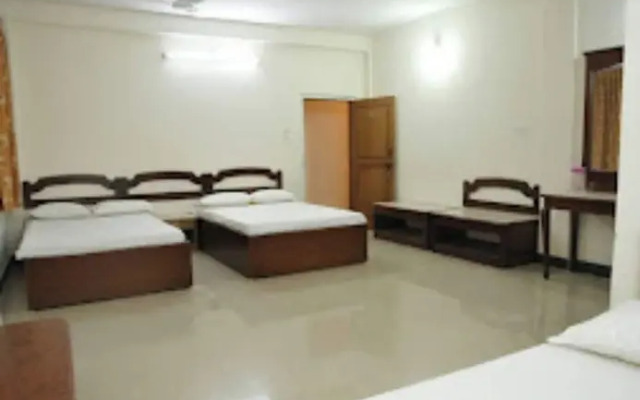 Goroomgo Mahalakshmi Comfort Mysore