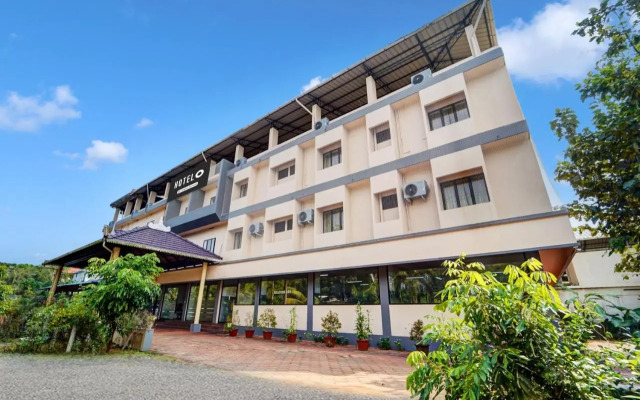 OYO Flagship 75052 Kuku Residency