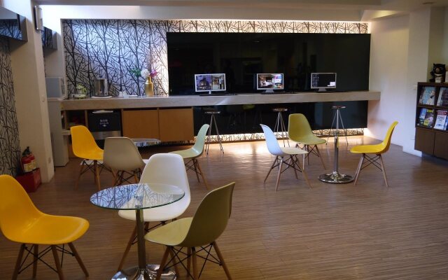 Hua Ge Hot Spring Hotel