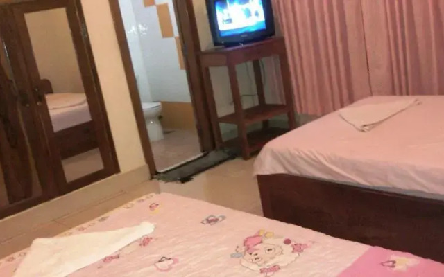 Tha La Ly Guesthouse