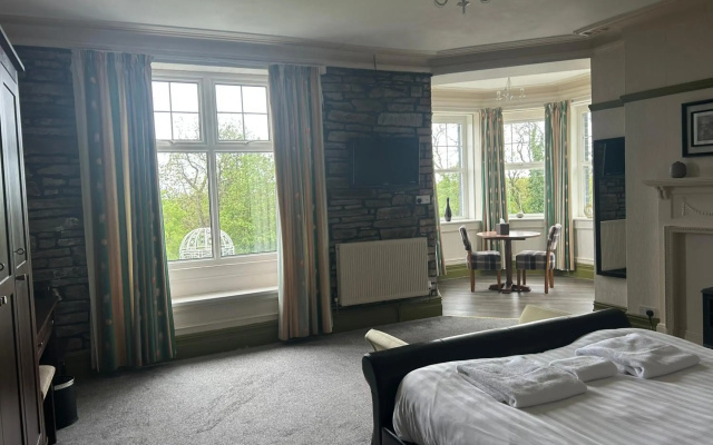 Broadway Country House