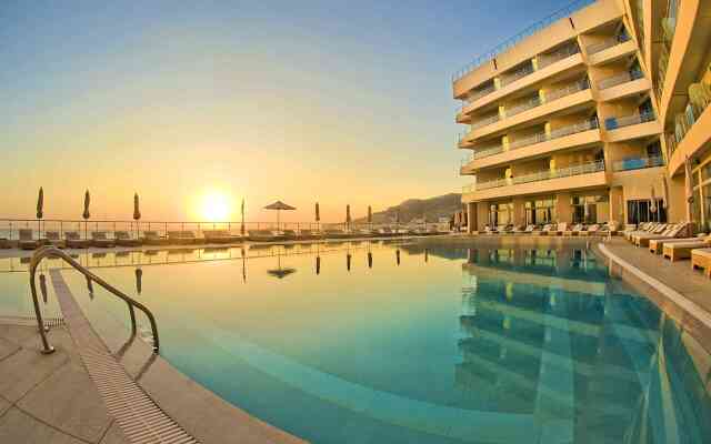 Konstantinos Palace