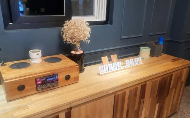 Silver Harbor Apartments. 2 Bedroom fully furnished