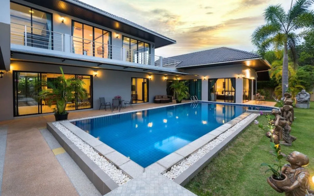 Grand Villa Luxury Holidays Phuket