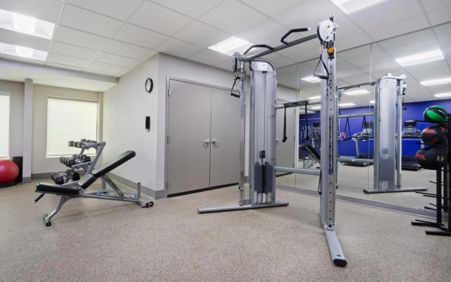 Holiday Inn Express & Suites Cincinnati Riverfront by IHG