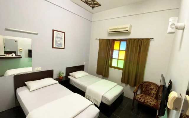 Sabak Awor Resort