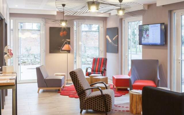 Colmar: Contemporary Apartment, 800 m From the Centre
