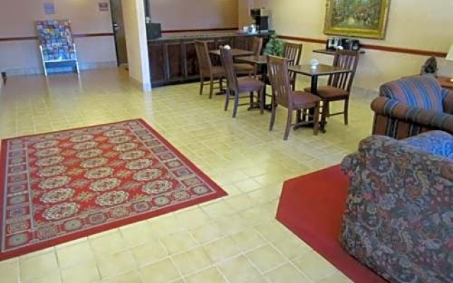 Western Inn & Suites Hampton