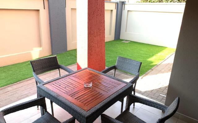 66 Dorp Street Apartment