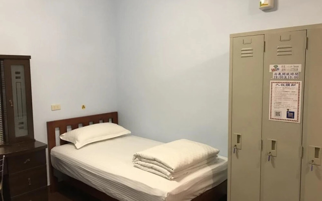 Handy Hostel