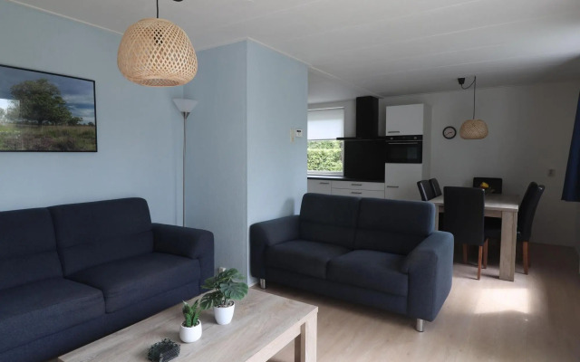 Nice House With a Dishwasher, Giethoorn at 21 km