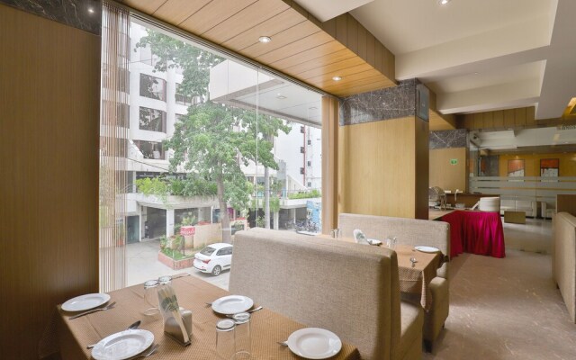 Capital O 17101 Hotel Furatt International